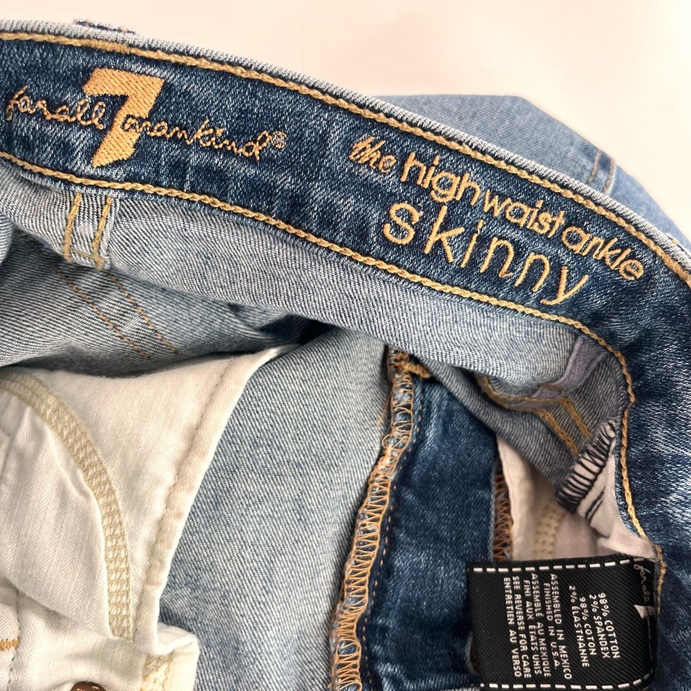 7 For All Mankind Crop Ankle Skinny Jeans Zipper Vintage Wash 25 Like New EUC - Picture 3 of 4